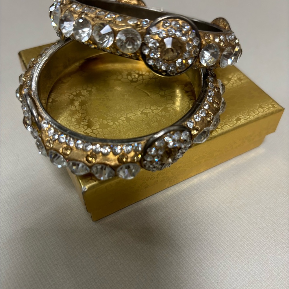 Gold and Silver Crystal Bracelet with Sparkling Design